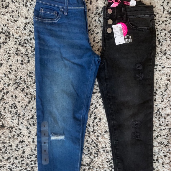 Children’s Place - Girls Jeans - 2 pairs - Picture 2 of 2